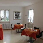 Lil Bed and Breakfast