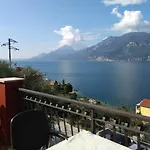 Lil Alojamento de Acomodação e Pequeno-almoço Brenzone sul Garda