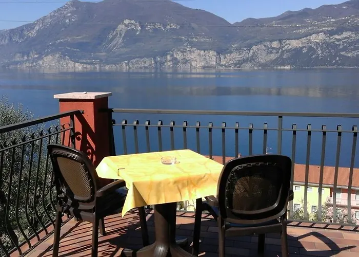 Bed & Breakfast Lil Brenzone sul Garda