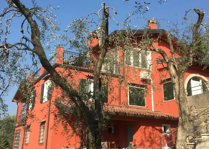 Bed & Breakfast Lil 3*